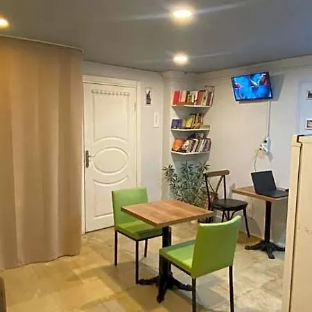Hotel Takism Pandora